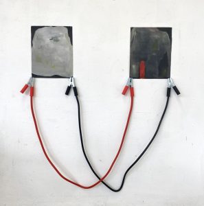 Exposição de Arte Contemporânea – peixe‑espada e colisão