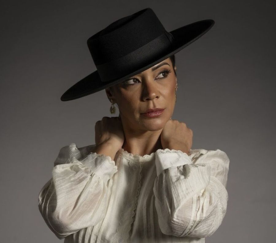 RAQUEL TAVARES apresenta ao vivo 