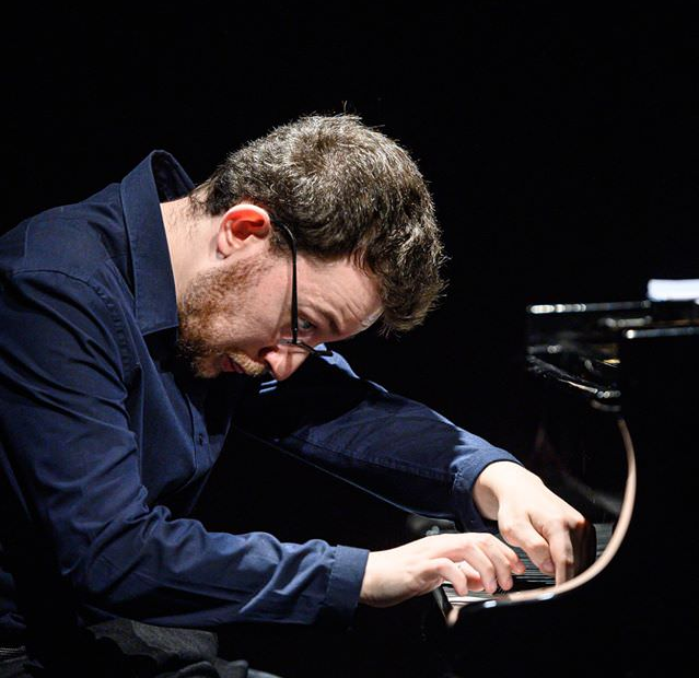 João Casimiro apresenta “Espectros”