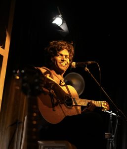 Neil Fernandes estreia-se na Cossoul