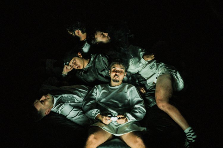 VSP AST apresenta “Lobotomia Pop” ao vivo na Casa Capitão
