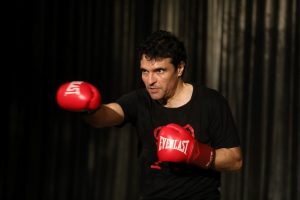 Como começa uma ditadura? – Hugo Franco