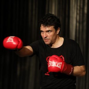 Como começa uma ditadura? – Hugo Franco