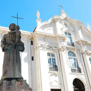 Visita • Visita à Igreja de Santo António