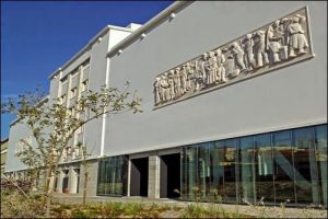 Museu do Oriente celebra 18 anos com visitas gratuitas e concerto exclusivo de Júlio Resende