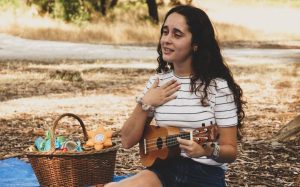 Minisarau Minines leva música sensorial para bebés e famílias