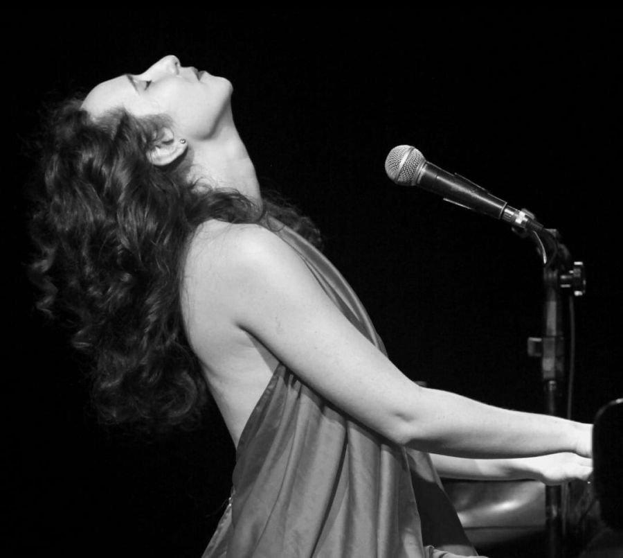 Julie Wein – “Infinitos Encontros”