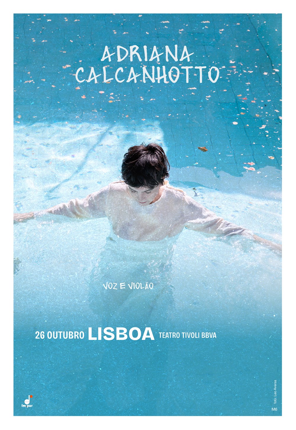 Adriana Calcanhotto no Teatro Tivoli BBVA “Voz e Violão”