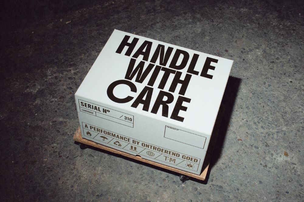 Teatro Handle with Care