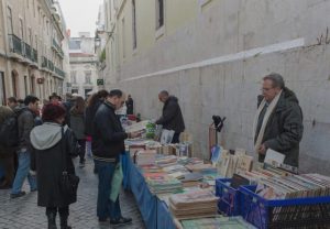 Chiado volta a ser capital dos livros usados: Feira dos Alfarrabistas