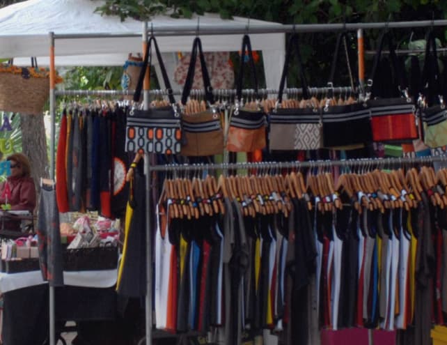 FeirAlegria transforma a Praça da Alegria num ponto de encontro criativo com artesanato urbano, design e animação infantil