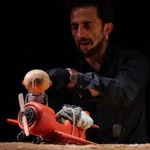 Ninho leva poesia visual e teatro de marionetas à Biblioteca de Marvila em Lisboa