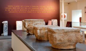 Um museu é o lugar das musas, mas também do conhecimento. Guiados pela arqueóloga
