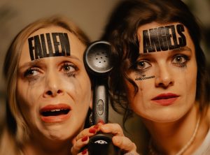Fallen Angels traz Noël Coward e The Lisbon Players ao Teatro do Bairro