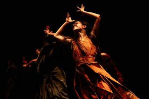A temporada 2026/2027 do Teatro São Luiz traz Picadeiro Fest, O Pai, Oresteia, Akram Khan, Teatro Praga, música, dança e teatro em Lisboa.