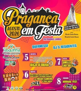Pragança em Festa 2026 recebe Miguel Gameiro & Pólo Norte e mantém histórica romaria à Serra de Montejunto ð¶⛰️ A Festa em Honra de Nossa Senhora das Neves 2026 regressa a Pragança, no concelho do Cadaval, entre 5 e 8 de agosto, com quatro dias de devoção, concertos, bandas filarmónicas, quermesse, gastronomia regional e animação pela noite dentro. O grande destaque musical será o concerto de Miguel Gameiro & Pólo Norte, integrado numa programação que inclui ainda Bico d’Obra, Smells Like 90’s, Arraial Fest, Corda Bamba, Olha Que Pimbalhada, duas bandas filarmónicas e DJs residentes. Todas as atividades anunciadas têm entrada livre. ð Datas: De quarta-feira, 5 de agosto, a sábado, 8 de agosto de 2026 ð Local: Pragança, União das Freguesias de Lamas e Cercal, Cadaval ð¸ Entrada: Livre ð¶ Principais atrações: Miguel Gameiro & Pólo Norte, Bico d’Obra, Smells Like 90’s, Arraial Fest, Corda Bamba e Olha Que Pimbalhada ð½️ Tasquinha: Petiscos regionais todos os dias a partir das 20h00 ð¥ Prato típico diário: Chanfana serrana ð§ Outras propostas: Quermesse, DJs residentes, animação musical com Jorge Nice e espaço Tomala Shot ð¥ Juízes da festa: Nicole Couto Russo e Ricardo Couto Russo Programa da Festa de Nossa Senhora das Neves 2026 ð Quarta-feira, 5 de agosto • 09h00 – Peditório pelas ruas de Pragança, Charco e Ramalheira, acompanhado pela Banda Filarmónica 1.º de Dezembro • 15h00 – Romaria à Ermida de Nossa Senhora das Neves, com missa seguida de procissão • Atuação dos Bico d’Obra • Animação com DJs residentes O primeiro dia concentra alguns dos momentos mais antigos e simbólicos da celebração. O peditório percorre várias localidades da zona, ao som da banda filarmónica, antes da tradicional subida à Serra de Montejunto. A romaria culmina na Ermida de Nossa Senhora das Neves, onde se realiza a missa e a procissão. Depois das cerimónias religiosas, o ambiente muda de ritmo com a atuação dos Bico d’Obra, grupo dedicado à animação de festas e bailes populares. ð Quinta-feira, 6 de agosto • Atuação da Banda Filarmónica União Urzelinense, dos Açores • Atuação da Banda Filarmónica 1.º de Dezembro de Pragança • Concerto de Miguel Gameiro & Pólo Norte • Espetáculo de Olha Que Pimbalhada • DJs residentes A quinta-feira deverá ser uma das noites mais concorridas da edição de 2026. O programa começa por valorizar a tradição filarmónica, reunindo uma formação local e uma convidada proveniente da ilha de São Jorge. A Sociedade União Urzelinense celebrou o primeiro centenário em dezembro de 2025, mantendo viva uma longa tradição musical e associativa na freguesia da Urzelina, nos Açores. A presença da sua banda em Pragança cria um encontro entre duas comunidades com uma forte ligação às filarmónicas e às festas religiosas. O palco recebe depois Miguel Gameiro & Pólo Norte, responsáveis pelo principal concerto do cartaz. Miguel Gameiro & Pólo Norte celebram três décadas de canções Miguel Gameiro iniciou o seu percurso musical em 1992, aos 18 anos, como fundador e vocalista dos Pólo Norte. O primeiro álbum da banda, “Expedição”, foi editado em 1994, enquanto a carreira a solo do músico começou em 2010 com o disco “A Porta ao Lado”. Em 2026, Miguel Gameiro e os Pólo Norte encontram-se a celebrar aproximadamente três décadas de carreira e de ligação ao público português. O repertório inclui temas como “Deixa o Mundo Girar”, “Aprender a Ser Feliz” e “Pura Inocência”, canções que marcaram diferentes fases da pop portuguesa. A atuação em Pragança deverá cruzar os principais êxitos do grupo com temas da carreira individual de Miguel Gameiro, numa noite preparada para reunir várias gerações. A programação de quinta-feira inclui ainda Olha Que Pimbalhada, proposta de ambiente popular, festivo e bem-humorado, antes de a animação continuar com os DJs residentes. ð Sexta-feira, 7 de agosto • Espetáculo Smells Like 90’s • Atuação de Corda Bamba • DJs residentes A noite de sexta-feira será marcada pela nostalgia musical. O espetáculo Smells Like 90’s propõe uma viagem pelas sonoridades que dominaram a década de 1990 e que continuam a fazer parte da memória coletiva de várias gerações. O programa inclui também Corda Bamba, reforçando o ambiente de arraial e de animação popular previsto para esta noite. ð Sábado, 8 de agosto • Arraial Fest • Toc’Andar até à Serra de Montejunto • Animação com DJs residentes O último dia apresenta o Arraial Fest, numa noite pensada para encerrar os festejos com música, dança e convívio. O programa inclui também o tradicional Toc’Andar até à Serra de Montejunto, uma iniciativa profundamente ligada à identidade da festa. Em edições anteriores, esta romaria realizou-se durante a madrugada, partindo de Pragança em direção ao santuário, numa caminhada de agradecimento à padroeira pelo bom decorrer dos festejos. Uma romaria com raízes medievais na Serra de Montejunto A devoção a Nossa Senhora das Neves em Pragança possui uma história muito anterior ao atual formato de concertos e arraial. No alto da Serra de Montejunto encontra-se a capela dedicada à padroeira, local de romarias pelo menos desde a Idade Média. A construção da ermida é anterior ao primeiro convento dominicano erguido no topo da serra durante o século XIII. No interior conserva-se uma imagem de Nossa Senhora das Neves datada do século XVI e um painel de azulejos alusivo à história da Ordem dos Dominicanos. Todos os anos, no dia 5 de agosto, a comunidade volta a realizar a romaria à capela. A tradição turística local descreve esta como uma romaria de raiz medieval que, em tempos, era organizada apenas pelos rapazes solteiros da localidade. A celebração atravessou sucessivas gerações, mantendo a caminhada, o acompanhamento filarmónico, a missa e a procissão como elementos centrais. Esta ligação à Serra de Montejunto torna a Festa de Nossa Senhora das Neves diferente de muitos outros arraiais de verão. A programação musical cresceu e modernizou-se, mas a romaria continua a ocupar o centro da celebração. Tasquinha, chanfana serrana e produtos regionais A gastronomia volta a desempenhar um papel importante na festa. A tasquinha abre todos os dias a partir das 20h00, com petiscos típicos da região e serviço de bebidas. A chanfana serrana será apresentada como prato tradicional diário, proporcionando aos visitantes uma oportunidade para conhecer os sabores associados à zona de Montejunto. O recinto contará ainda com quermesse, animação musical de Jorge Nice, DJs residentes e o espaço Tomala Shot. A combinação de comida regional, concertos e tradição religiosa pretende criar um ambiente de encontro para moradores, famílias e visitantes. Com entrada gratuita e um cartaz que junta um dos nomes mais conhecidos da pop portuguesa a uma das mais antigas romarias do Cadaval, Pragança em Festa 2026 promete quatro dias intensos no sopé da Serra de Montejunto. Chegue cedo, aproveite a tasquinha e acompanhe uma celebração onde a música moderna continua lado a lado com séculos de tradição. Descubra mais festas e eventos em Lisboa ð­ ð Conheça as principais festas e arraiais em Lisboa https://cartazculturallisboa.pt/2024/05/11/festas-e-arraiais-em-lisboa/ ð Veja o calendário completo de eventos em Lisboa https://cartazculturallisboa.pt/agenda-eventos-lisboa/ ð Descubra o que fazer este fim de semana em Lisboa https://cartazculturallisboa.pt/eventos-este-fim-de-semana-em-lisboa/ ð Explore a agenda infantil de Lisboa https://cartazculturallisboa.pt/agenda-infantil-de-lisboa/